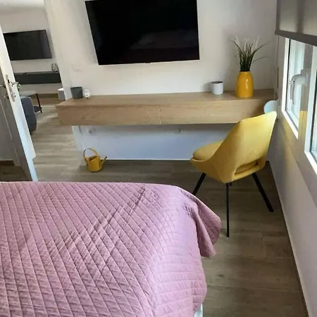 Kalypso House Apartment